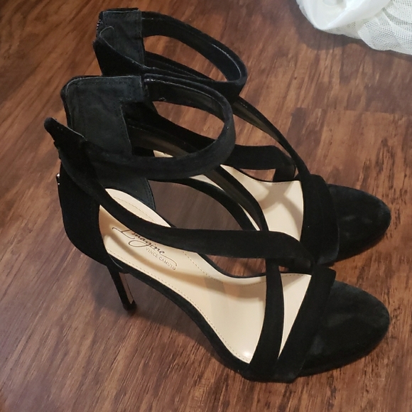 Imagine Vince Camuto Heels - Picture 1 of 4